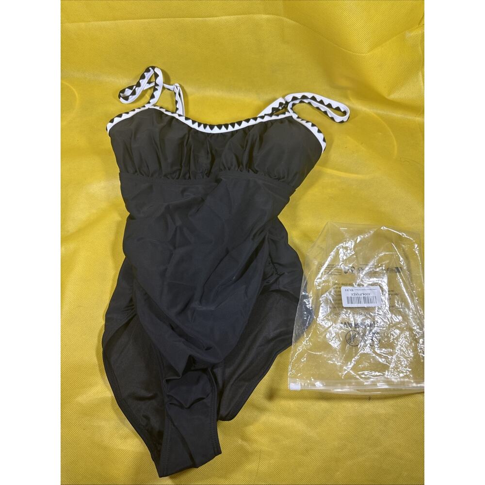 Tummy Control OnePiece Swimsuit Black NWT Small NN